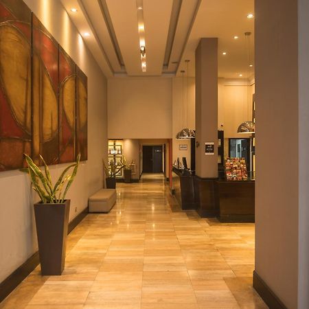 Premium Tower Suites Мендоса Екстериор снимка