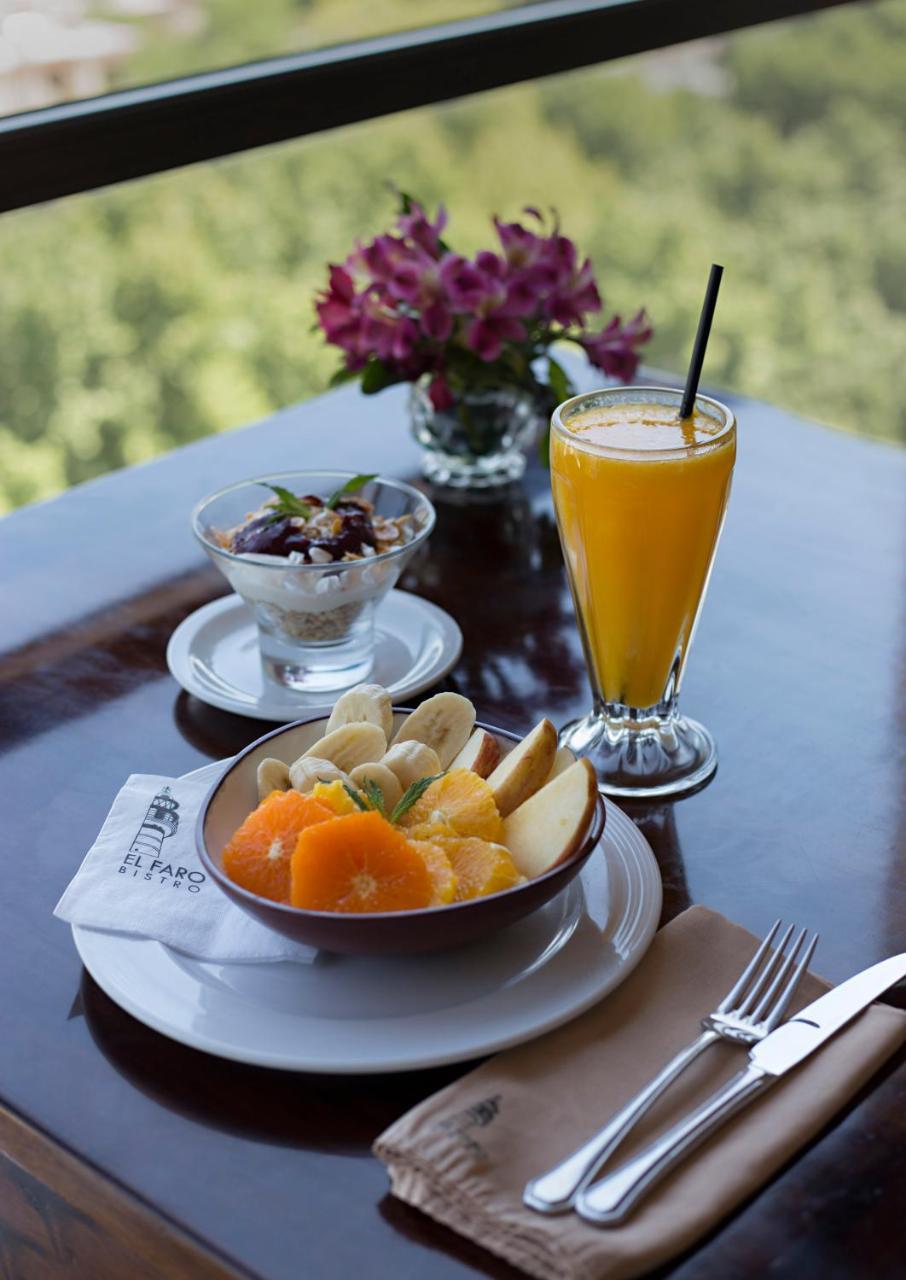 Premium Tower Suites Мендоса Екстериор снимка